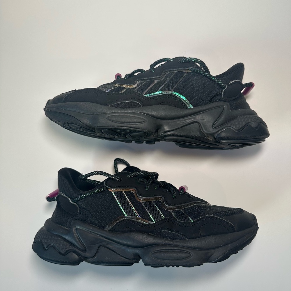 adidas Ozweego Black Green Sonic